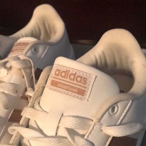 Adidas rose gold cloudfoam stripe sneaker - Picture 3 of 7